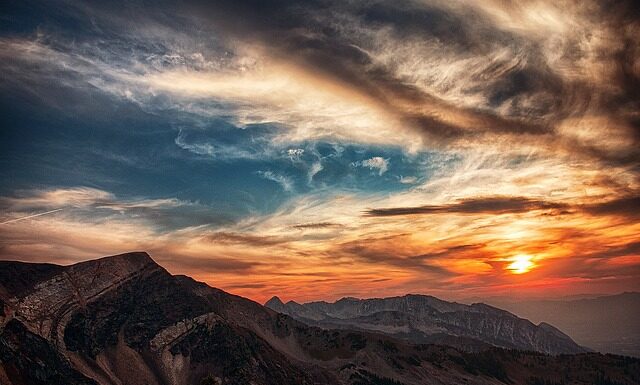 Ile trzeba mieć na koncie żeby mieć złotą kartę? Ile trzeba mieć na koncie żeby mieć złotą kartę?
