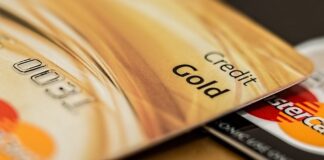 Jaka karta płacić za granicą Visa czy Mastercard?
